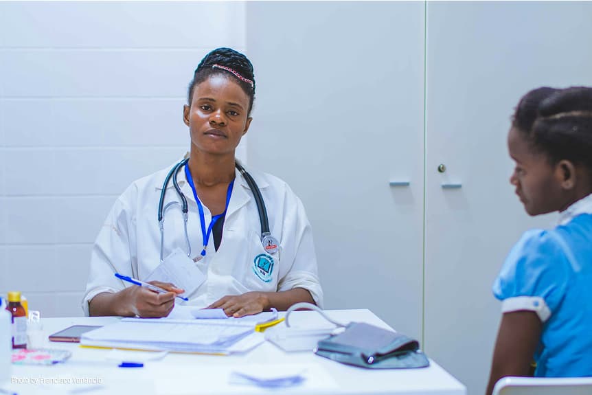 Nurse with elderly patient
